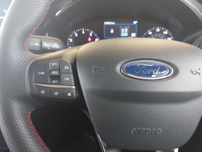 Used Ford Focus 2023 for sale - 78013295: Photo 13