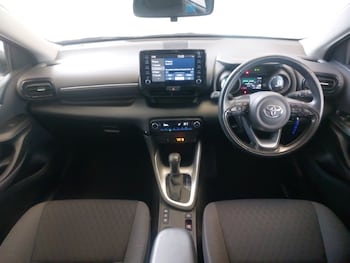 Used Toyota Yaris 2022 for sale - 75939486: Photo