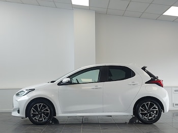 Used Toyota Yaris 2022 for sale - 75939486: Photo