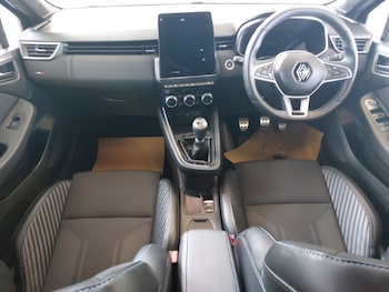 Used Renault Clio 2024 for sale - 75784532: Photo