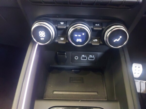 Used Renault Clio 2023 for sale - 76183672: Photo 18