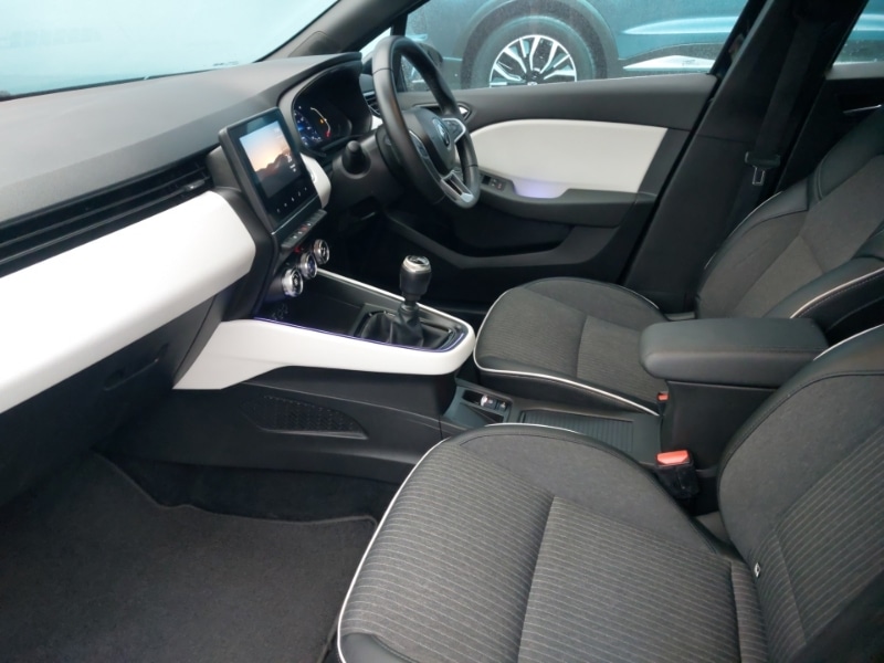 Used Renault Clio 2021 for sale - 77057049: Photo 5