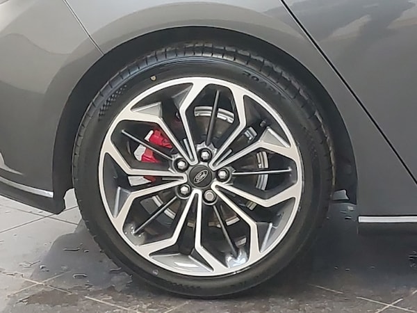 Used Ford Focus 2023 for sale - 76309226: Photo 12