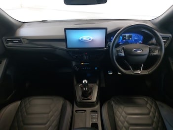 Used Ford Focus 2023 for sale - 76309226: Photo 2