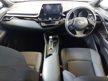 Used Toyota C-HR 2023 for sale - 78298063: Photo