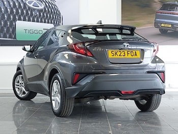 Used Toyota C-HR 2023 for sale - 78298063: Photo