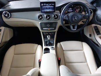 Used Mercedes-Benz GLA 2017 for sale - 79486009: Photo