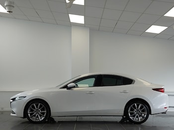Used Mazda Mazda3 2020 for sale - 75634000: Photo