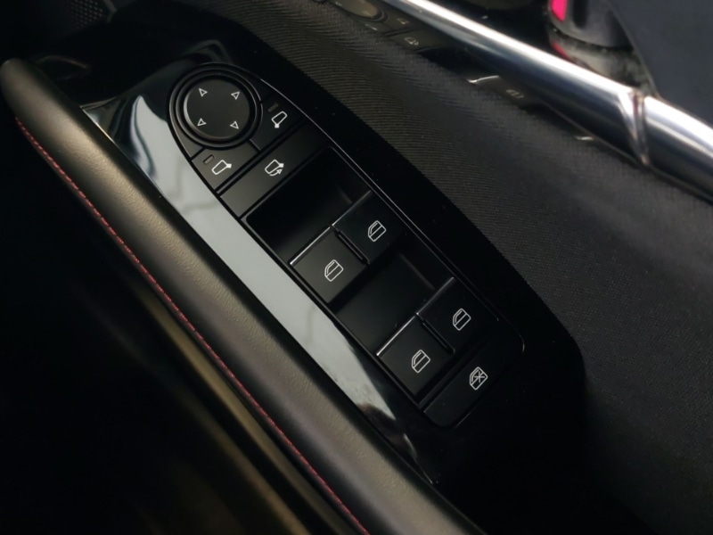 Used Mazda CX-30 2023 for sale - 76160517: Photo 12