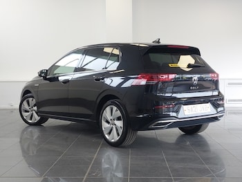 Used Volkswagen Golf 2021 for sale - 75684394: Photo
