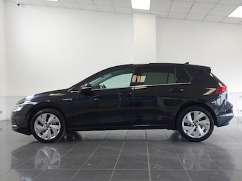Used Volkswagen Golf 2021 for sale - 75684394: Photo