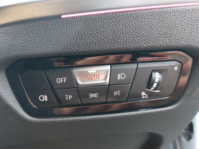 Used BMW 3 Series 2024 for sale - 76556372: Photo 10