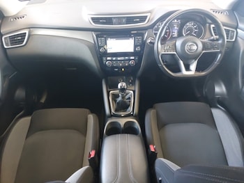 Used Nissan Qashqai 2018 for sale - 78567574: Photo