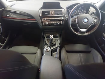 Used BMW 1 Series 2017 for sale - 77761027: Photo