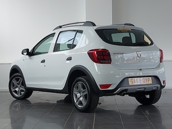 Used Dacia Sandero Stepway 2018 for sale - 75542439: Photo