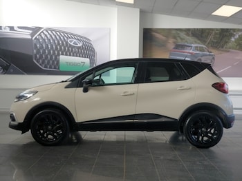 Used Renault Captur 2018 for sale - 77698563: Photo