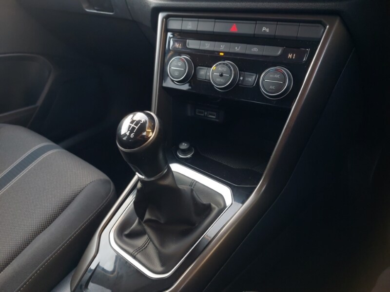 Used Volkswagen T-Roc 2019 for sale - 76589285: Photo 10