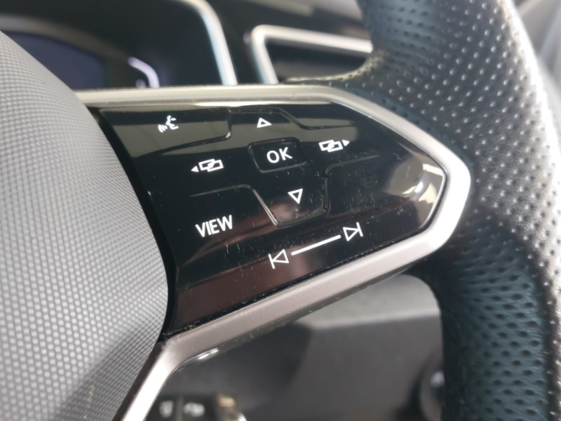 Used Volkswagen T-Roc 2023 for sale - 76174489: Photo 16