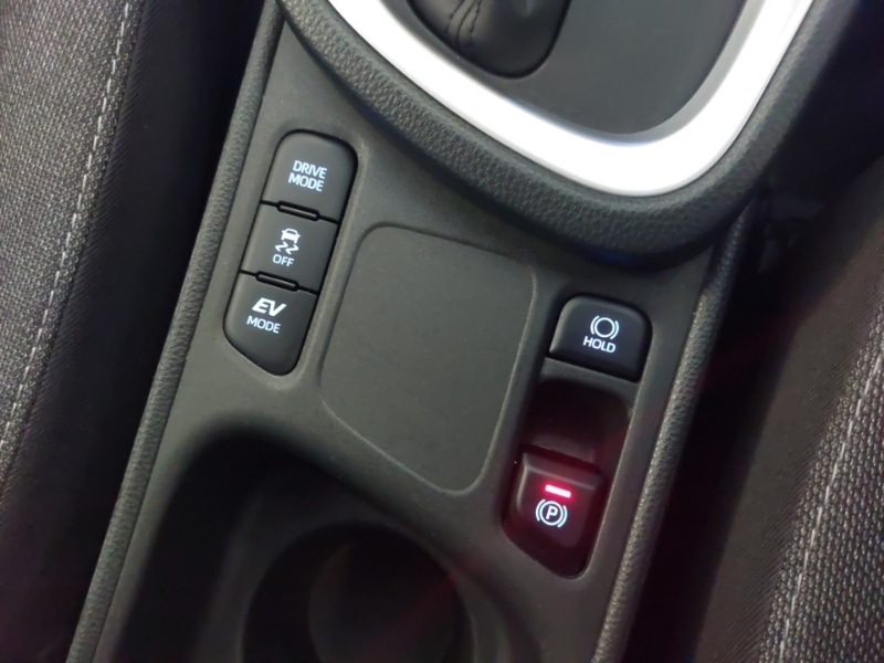 Used Toyota Yaris Cross 2023 for sale - 77418835: Photo 17