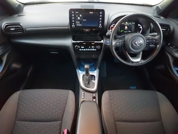 Used Toyota Yaris Cross 2022 for sale - 76619005: Photo