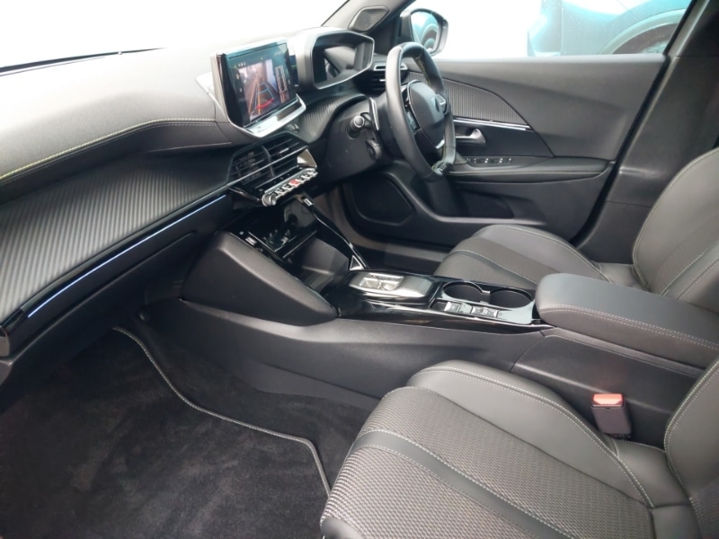 Used Peugeot 2008 2023 for sale - 76842617: Photo 5