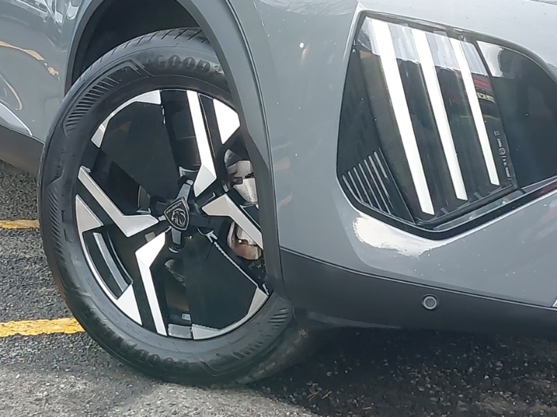 Used Peugeot 2008 2023 for sale - 76842617: Photo 9