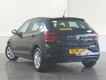 Used Volkswagen Polo 2019 for sale - 76150634: Photo