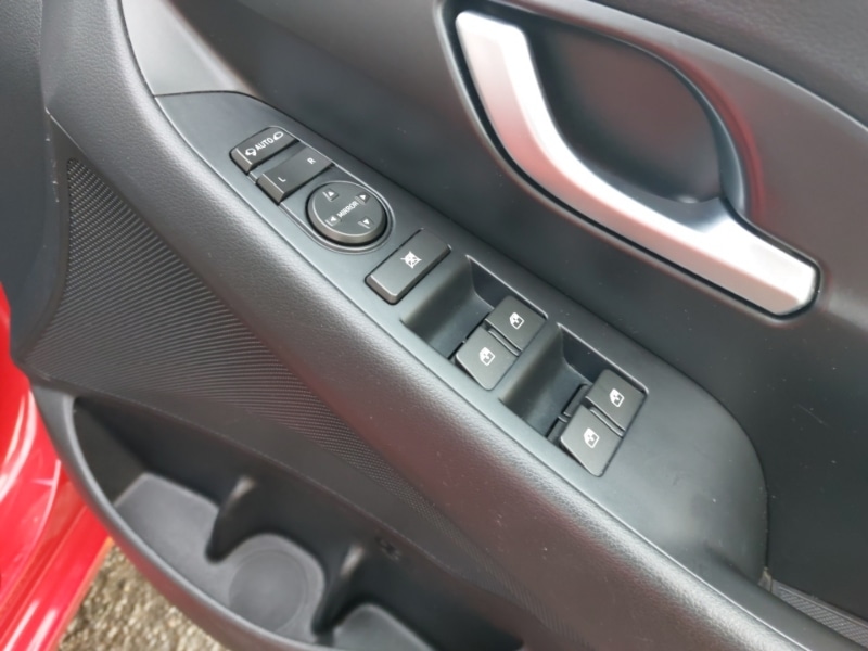 Used Hyundai i30 2018 for sale - 76901986: Photo 12