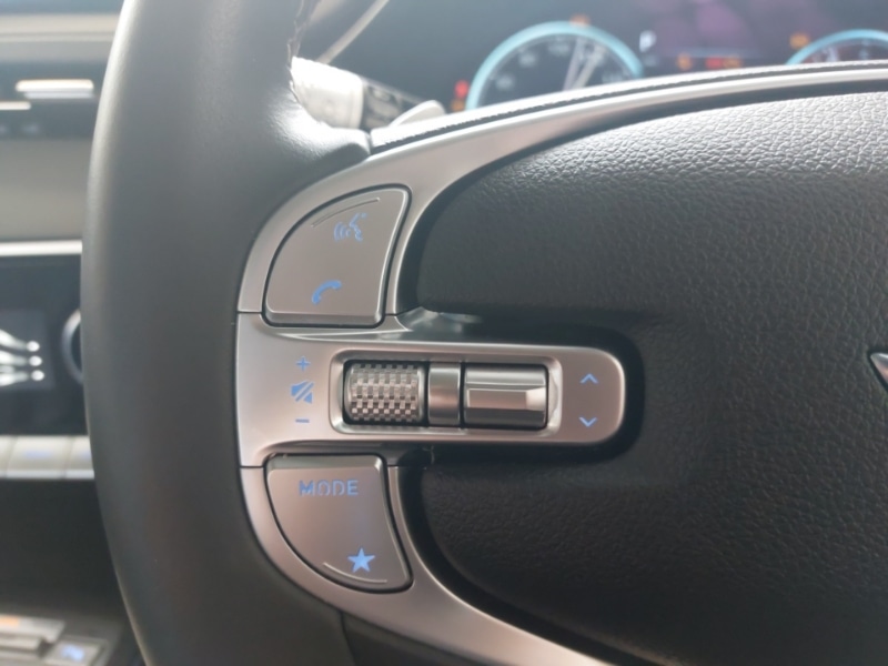 Used Genesis GV70 2024 for sale - 78103511: Photo 12