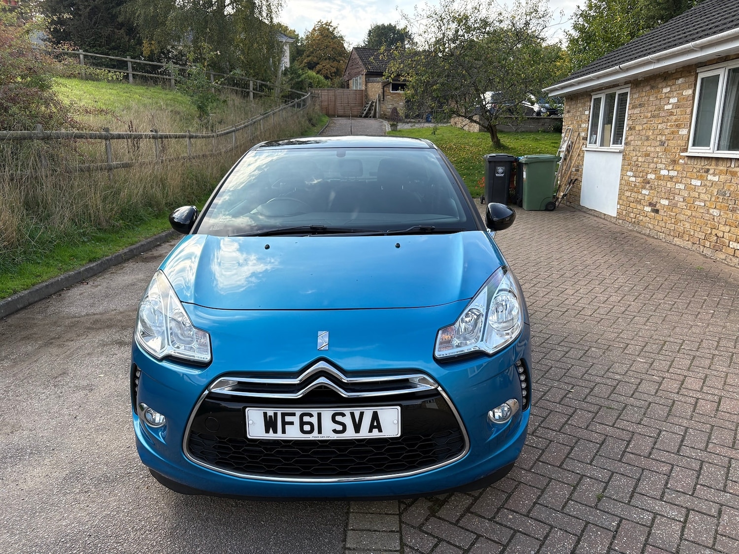 Used Citroen DS3 2011 for sale - 76134468: Photo 2