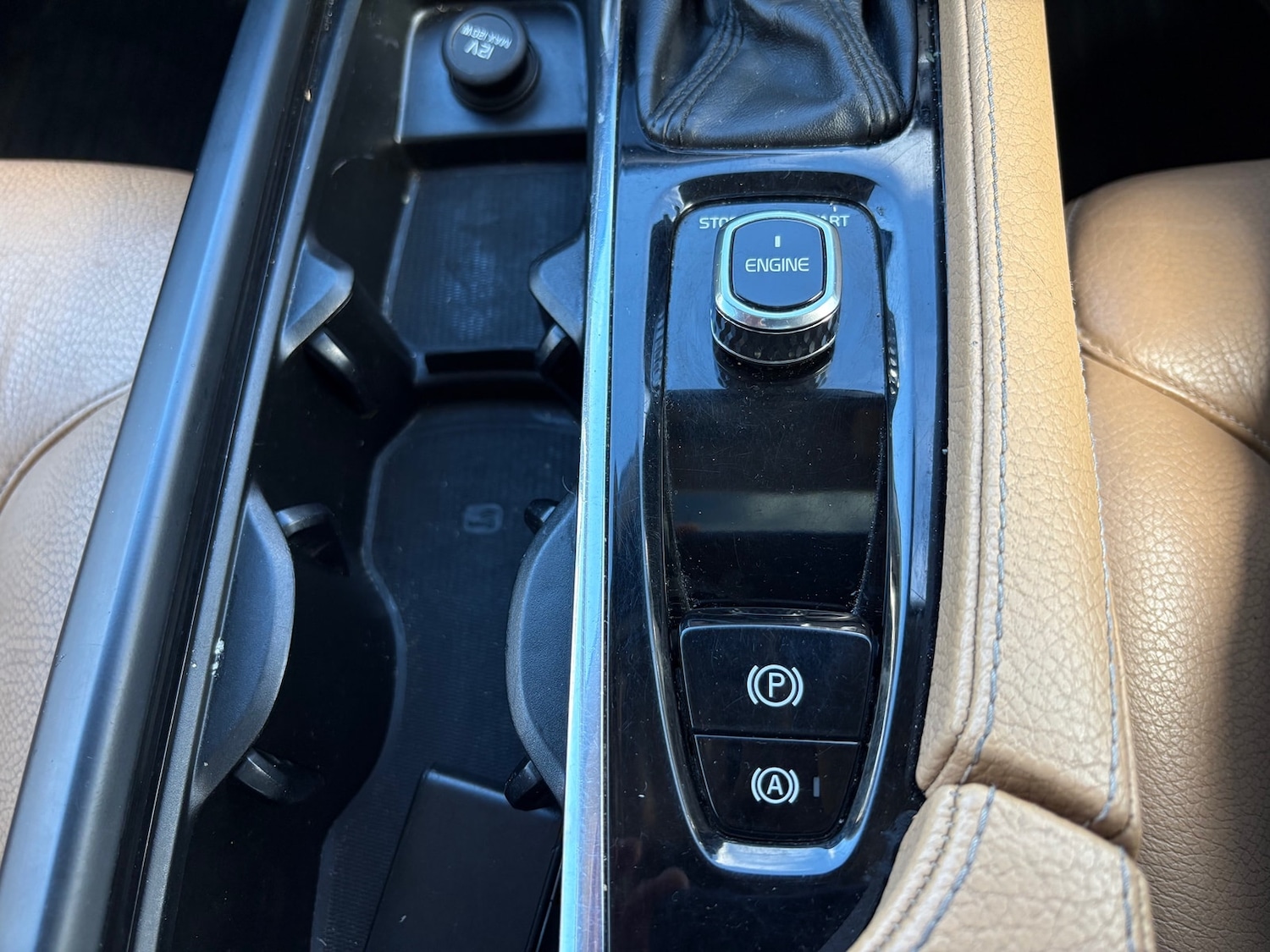 Used Volvo XC90 2015 for sale - 76369480: Photo 15