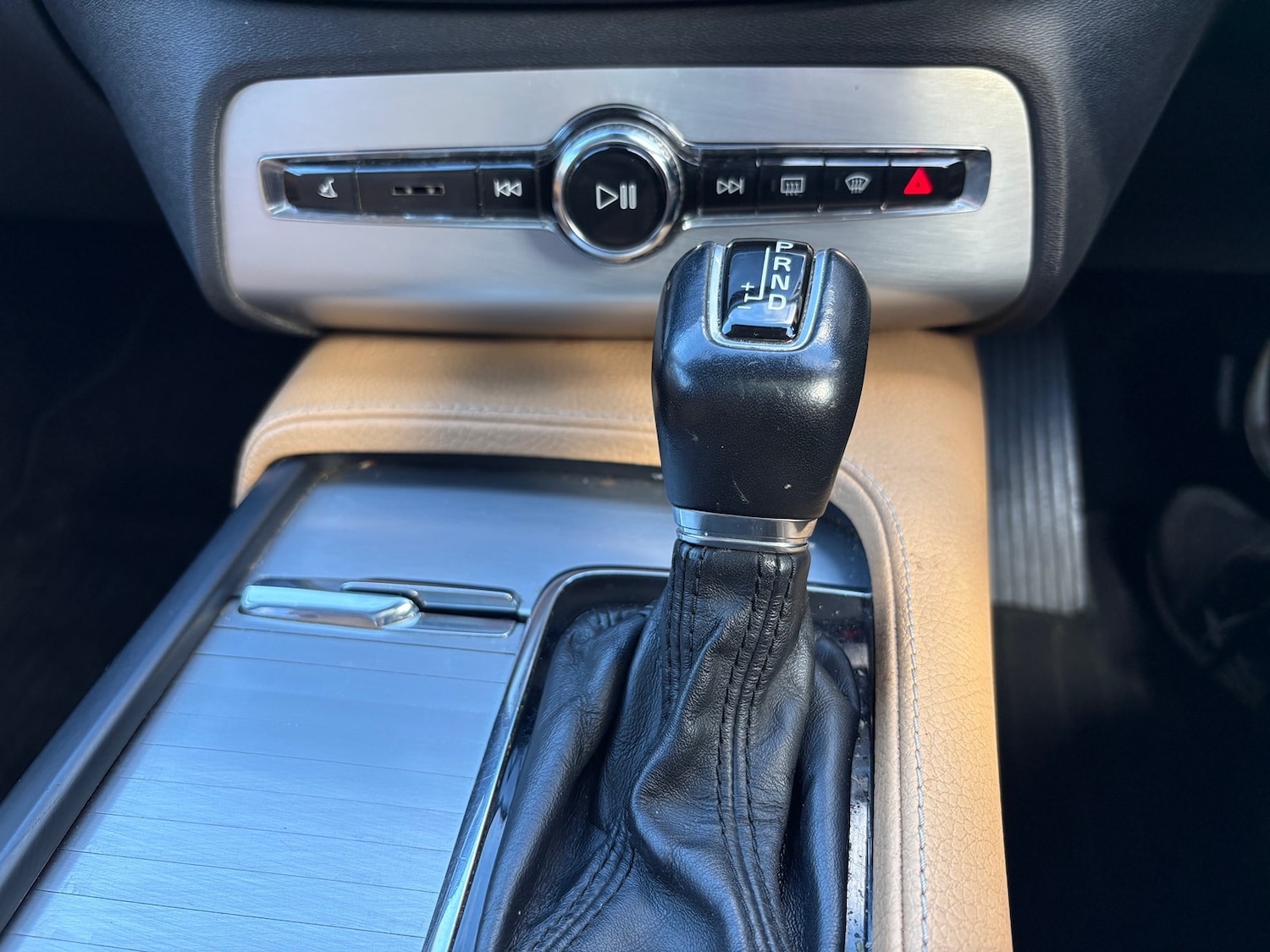 Used Volvo XC90 2015 for sale - 76369480: Photo 18