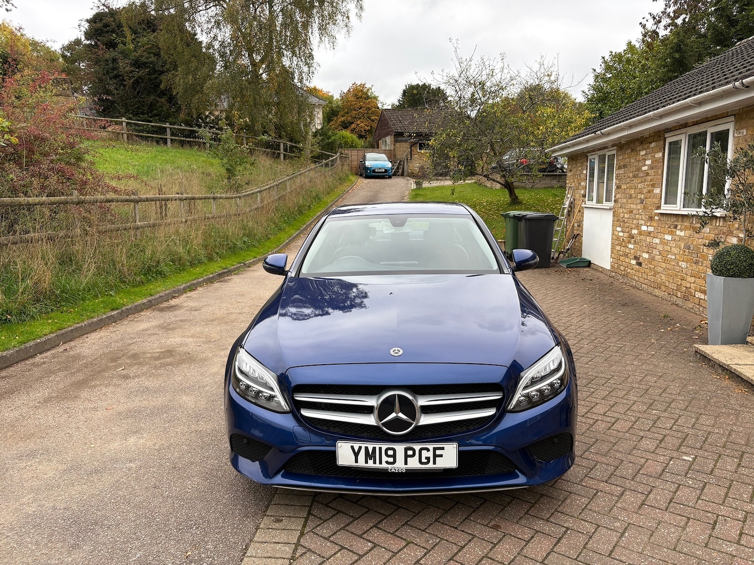 Used Mercedes-Benz C Class 2019 for sale - 76319264: Photo 2