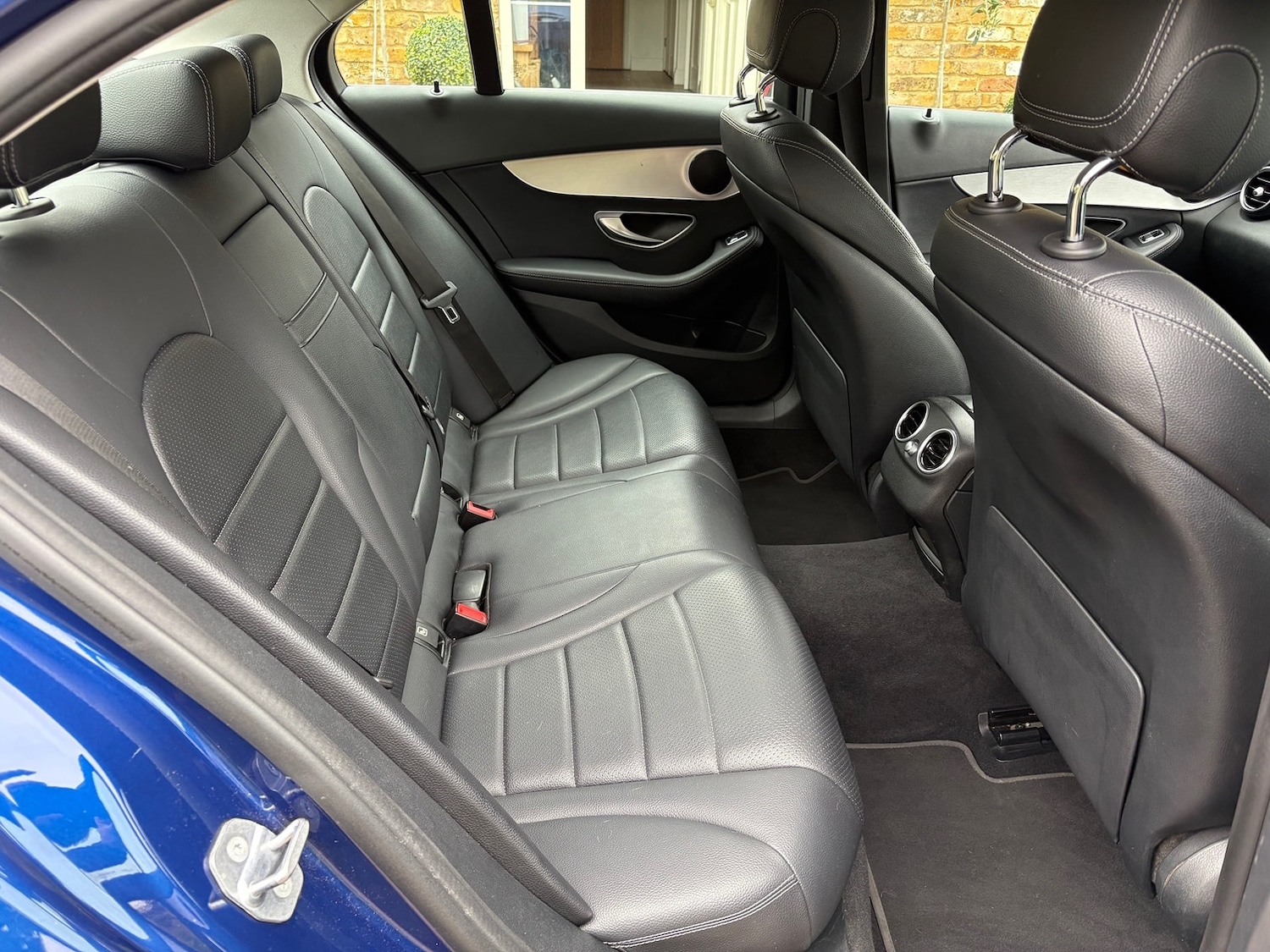 Used Mercedes-Benz C Class 2019 for sale - 76319264: Photo 9