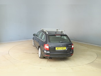 Used Skoda Superb 2012 for sale - 79218060: Photo