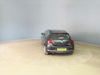 Used Vauxhall Astra 2013 for sale - 79432570: Photo