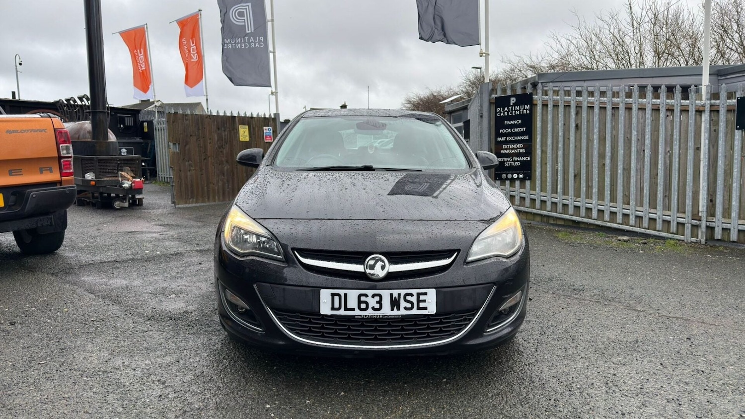 Used Vauxhall Astra 2014 for sale - 77432730: Photo 2