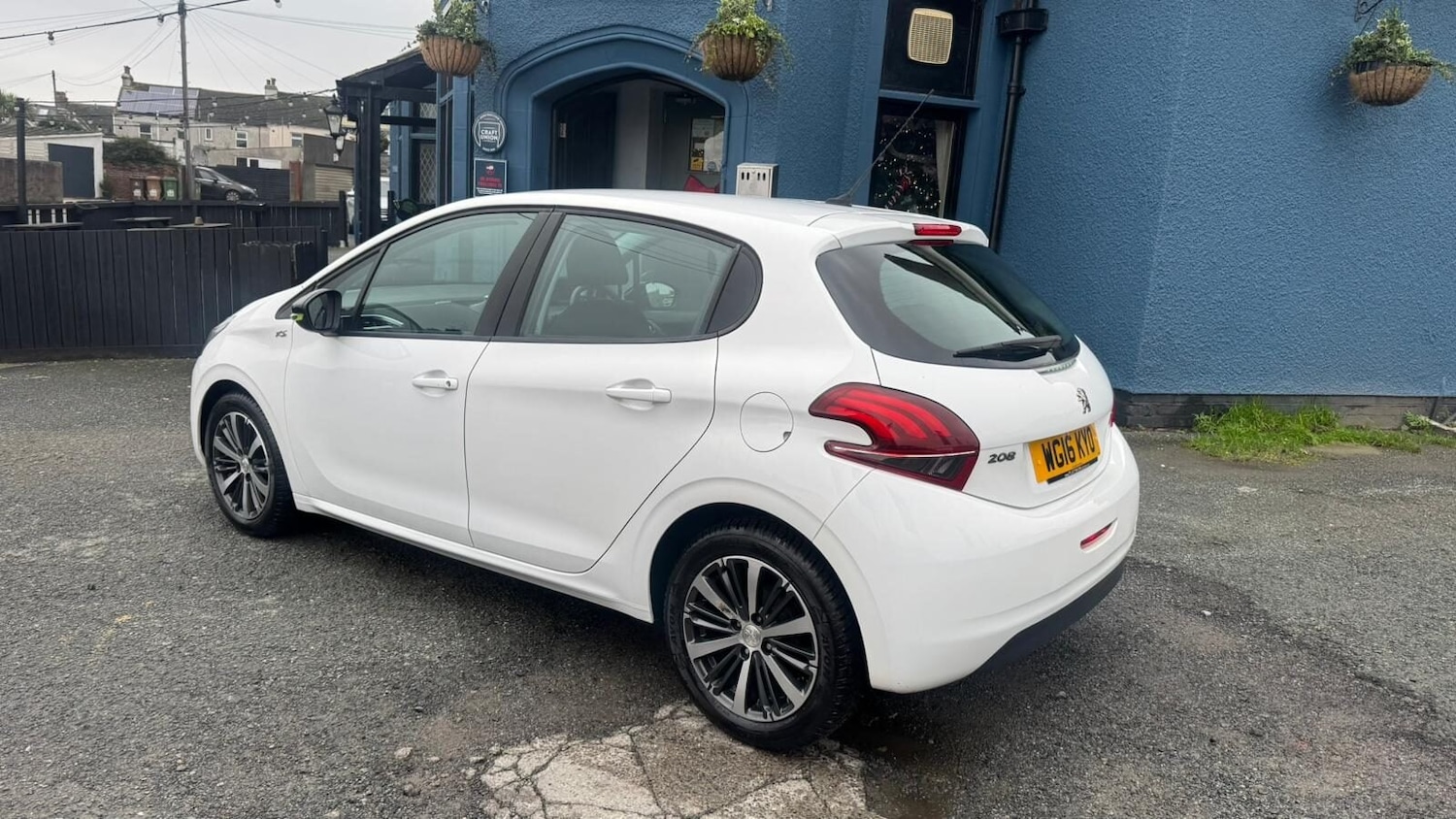 Used Peugeot 208 2016 for sale - 77024143: Photo 10