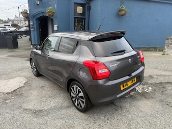 Used Suzuki Swift 2017 for sale - 77062171: Photo