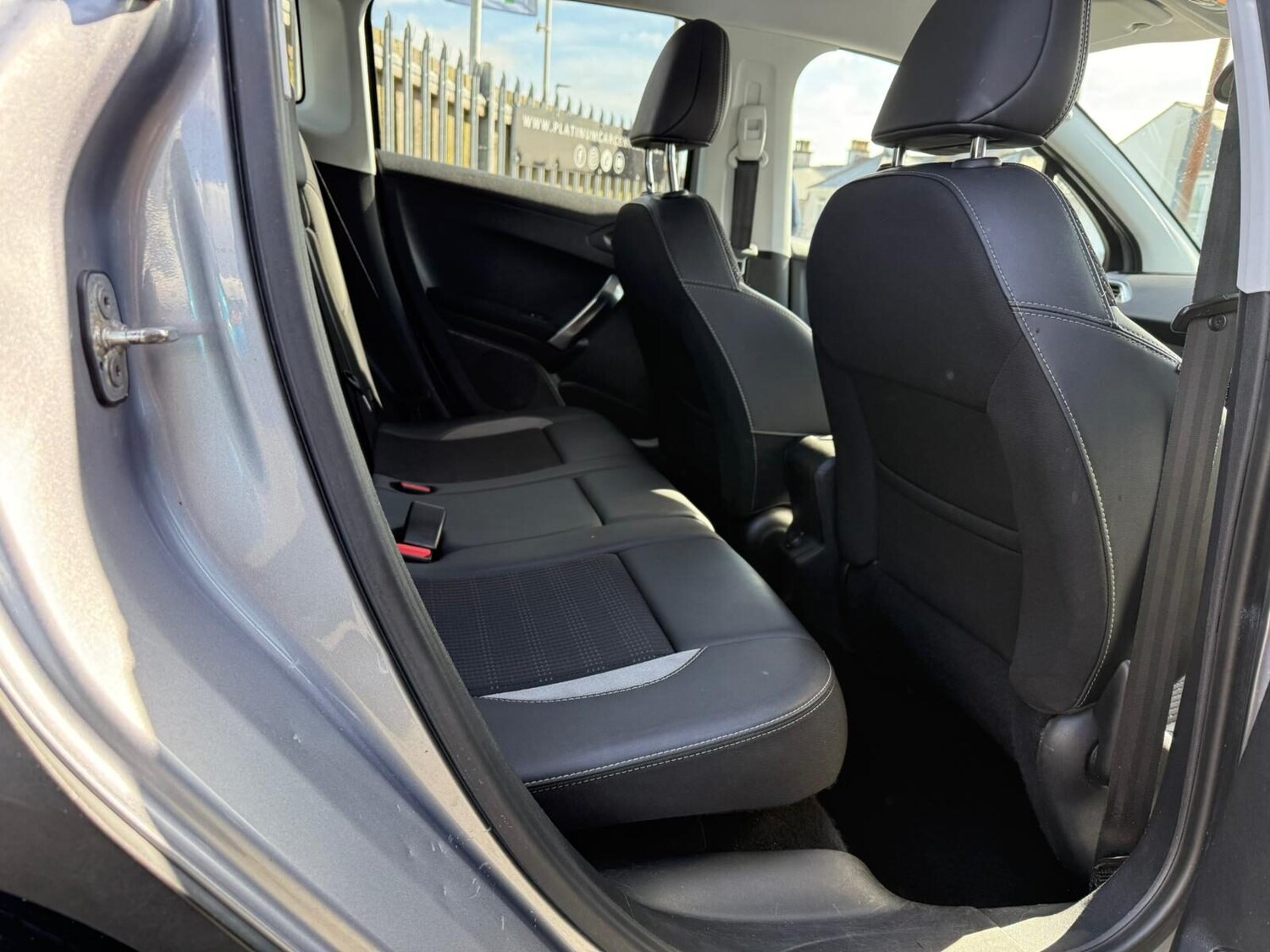 Used Peugeot 2008 2016 for sale - 76598519: Photo 8