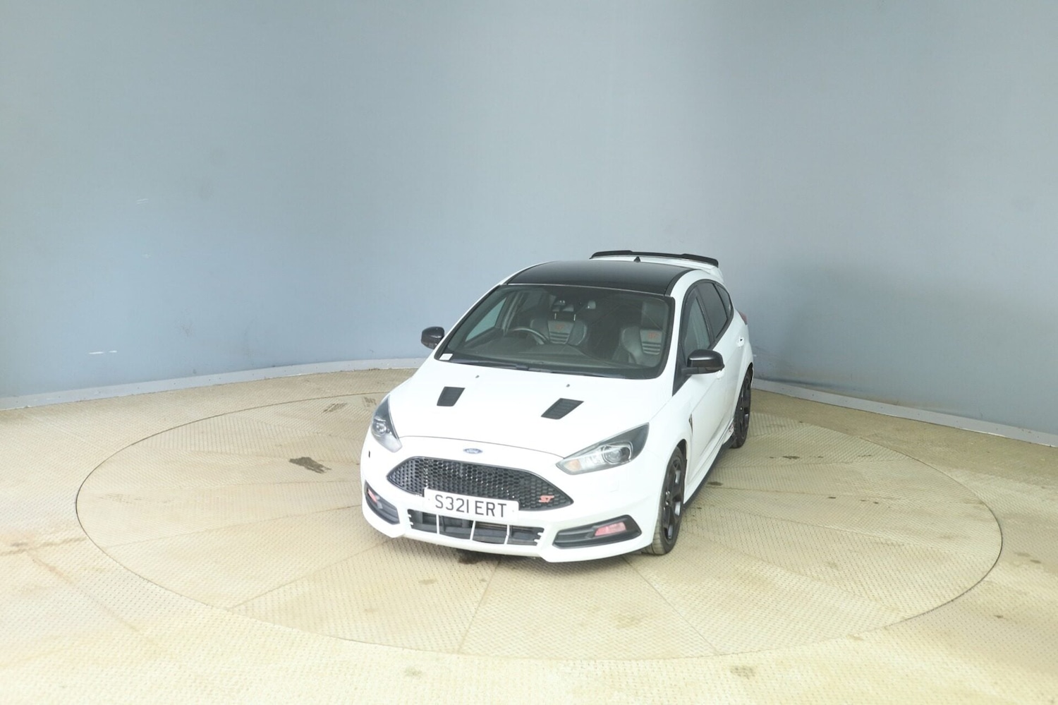 Used Ford Focus 2015 for sale - 78095676: Photo 3