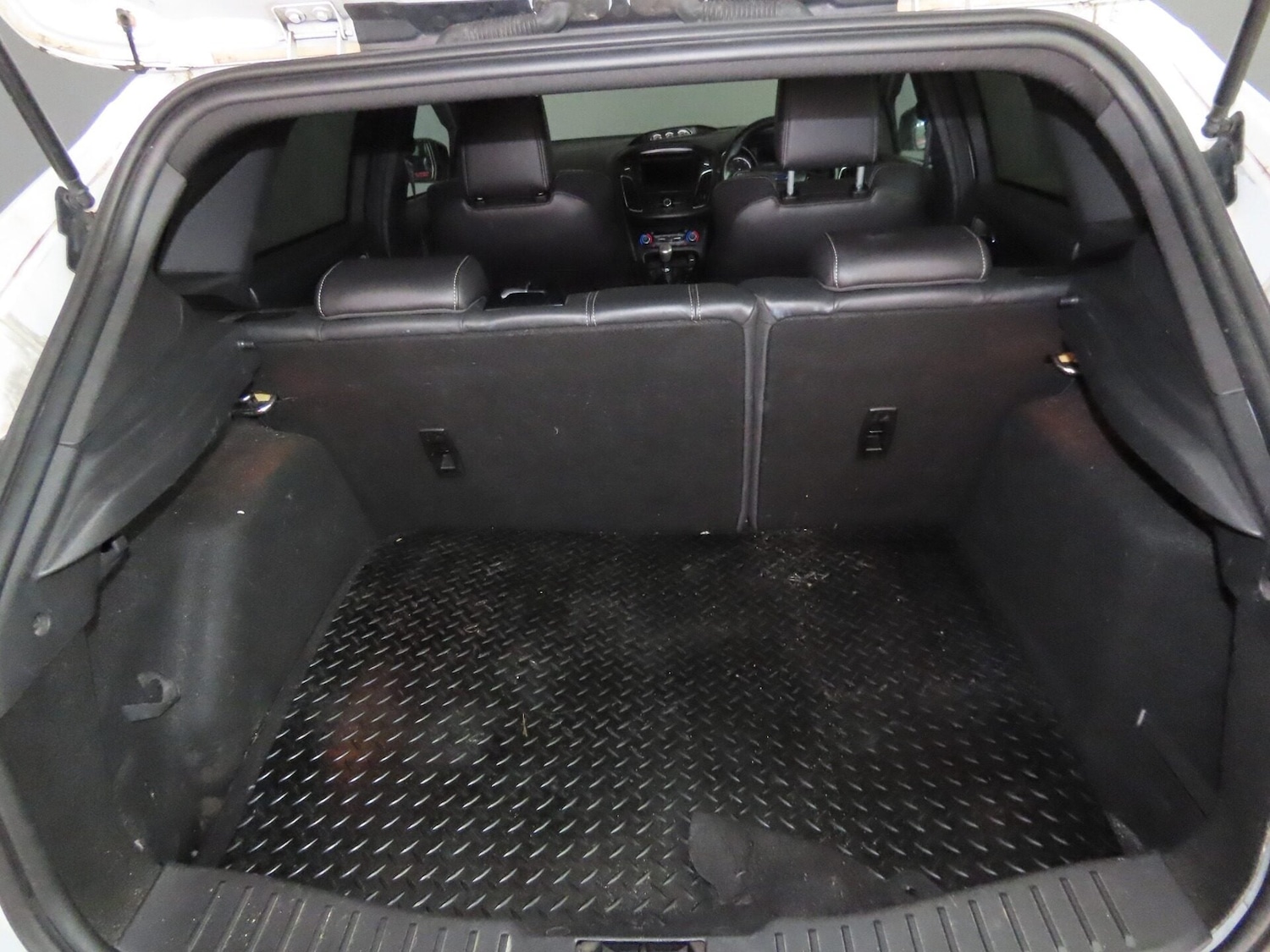 Used Ford Focus 2015 for sale - 78095676: Photo 9