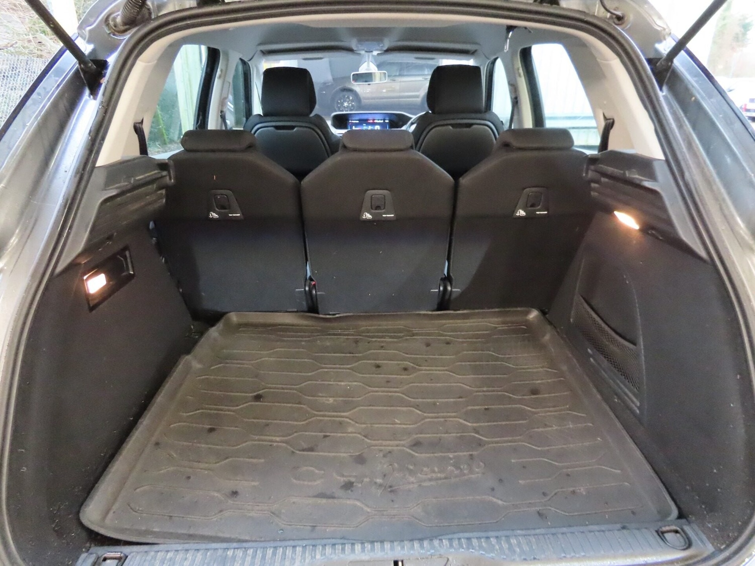 Used Citroen C4 Picasso 2016 for sale - 77272474: Photo 8