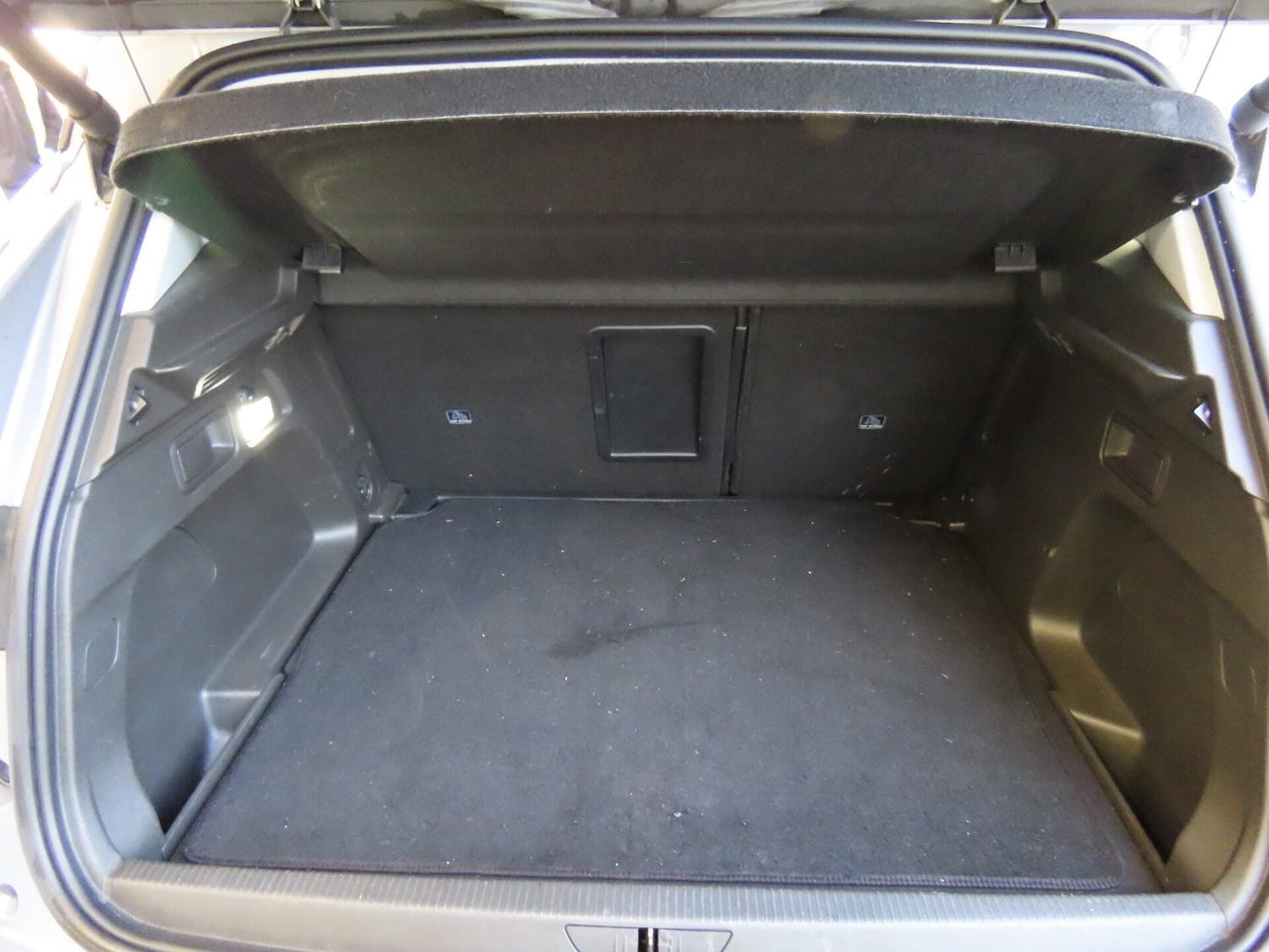 Used Vauxhall Grandland X 2018 for sale - 77947188: Photo 9