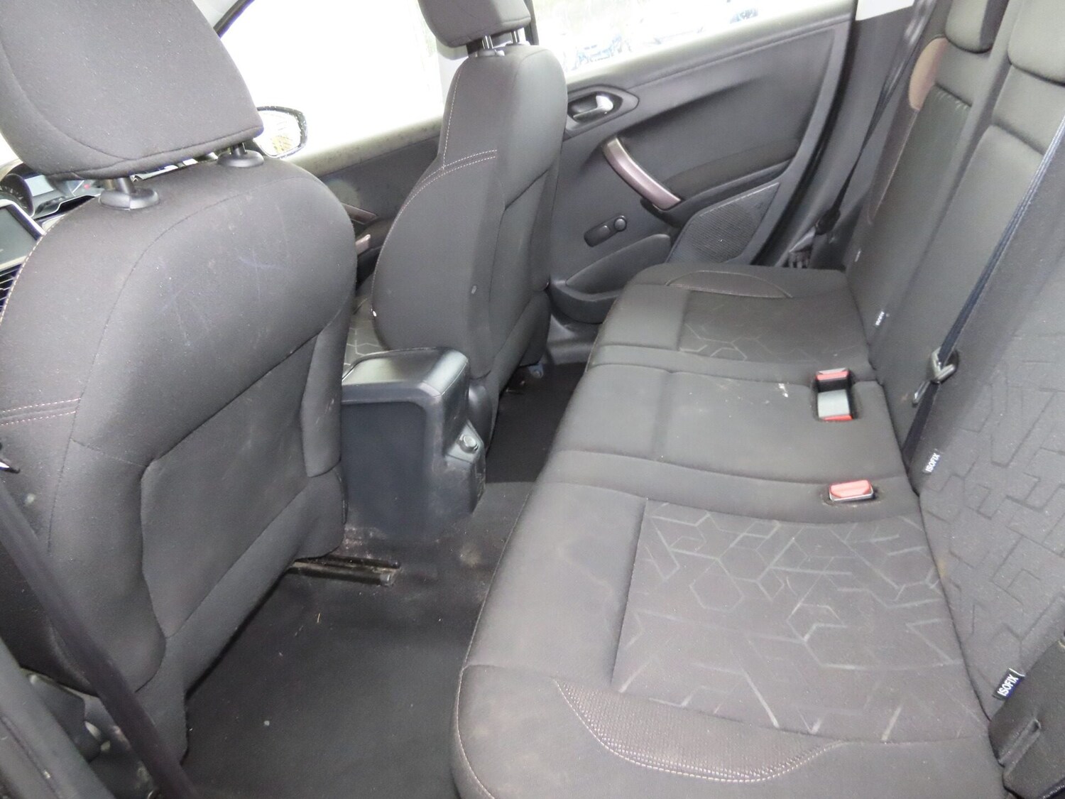 Used Peugeot 2008 2015 for sale - 77932769: Photo 7