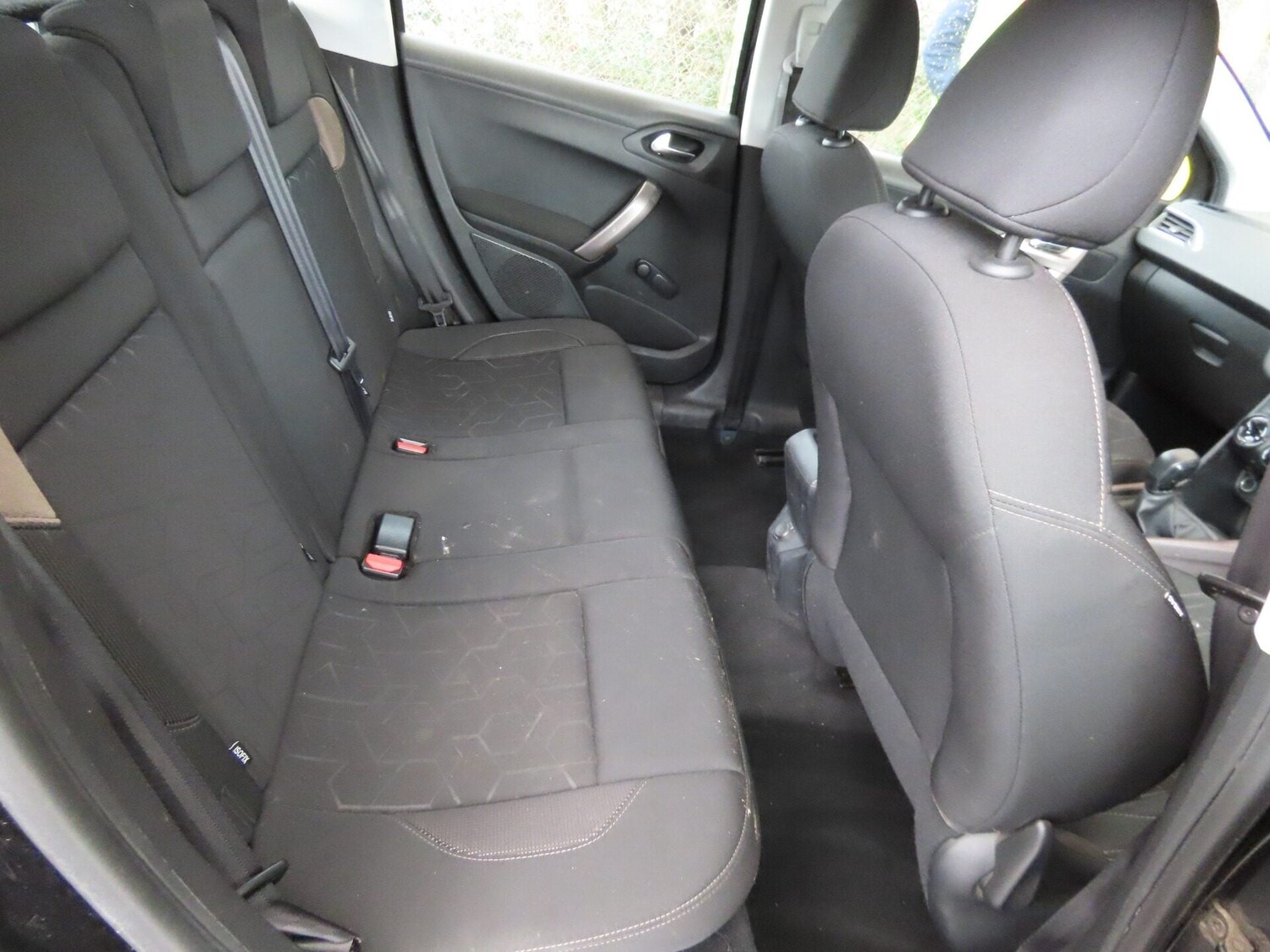 Used Peugeot 2008 2015 for sale - 77932769: Photo 8