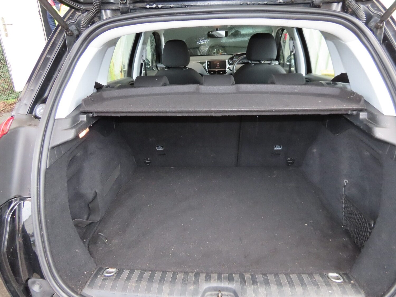 Used Peugeot 2008 2015 for sale - 77932769: Photo 9