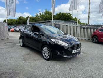 2015 (15) - TITANIUM 5-Door