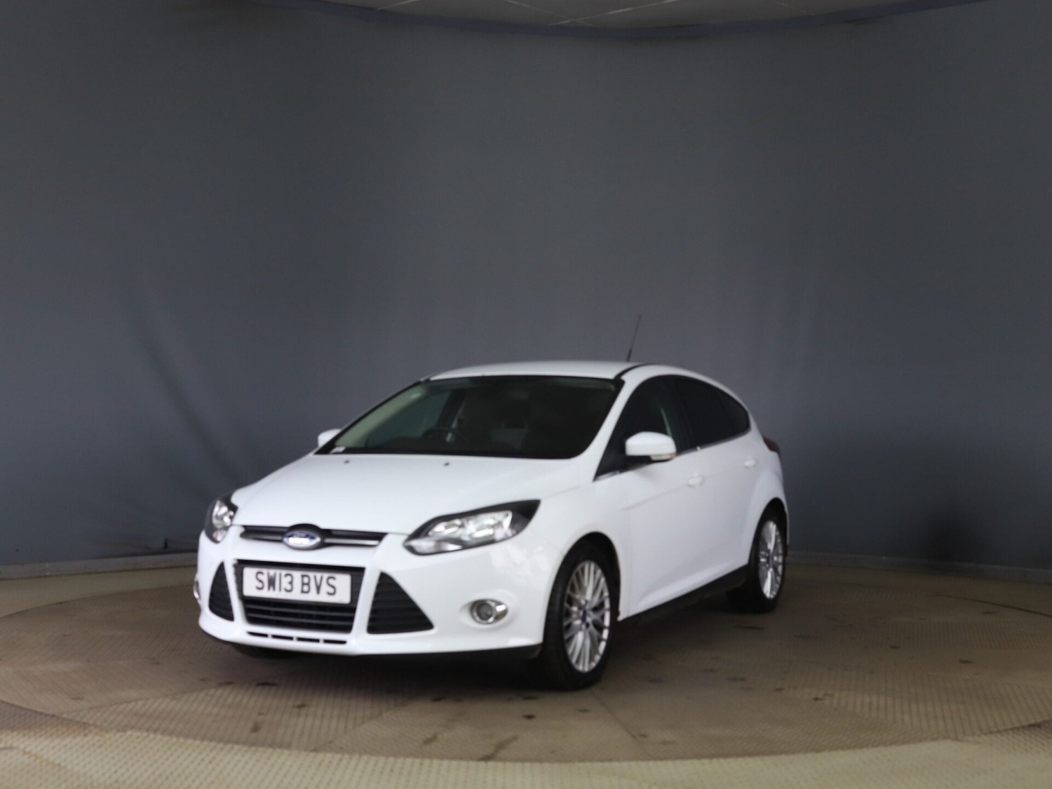 Used Ford Focus 2013 for sale - 77803296: Photo 3