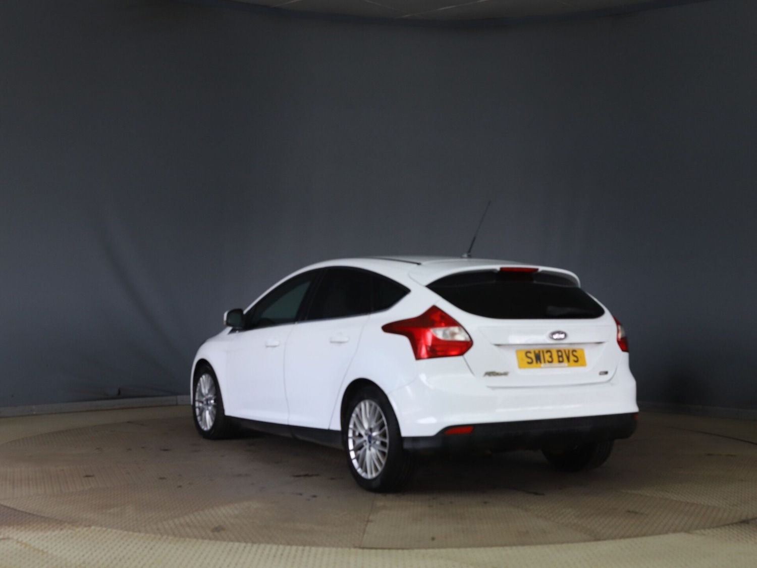 Used Ford Focus 2013 for sale - 77803296: Photo 5